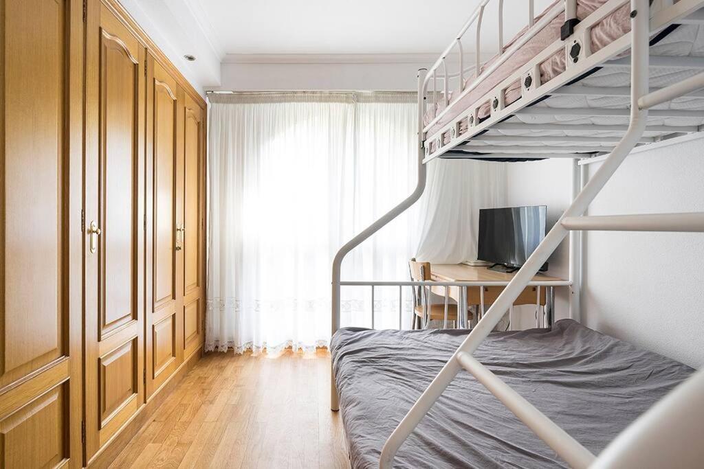 New Apartment & Terrace. Steps To Ondarreta Beach Anorga-Lugariz Екстер'єр фото